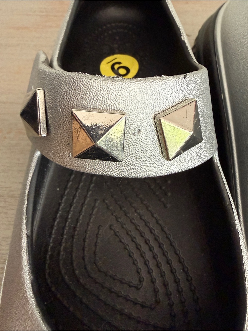 New Crocs Stomp Metallic Mary Jane 210437-040 Silver Black Platforms Size 9 - Picture 8 of 9